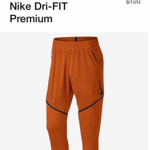 Meet your Posher, Ronald